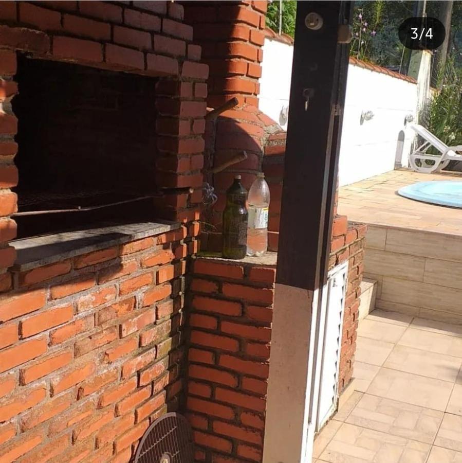 Linda Casa Com Piscina Em *