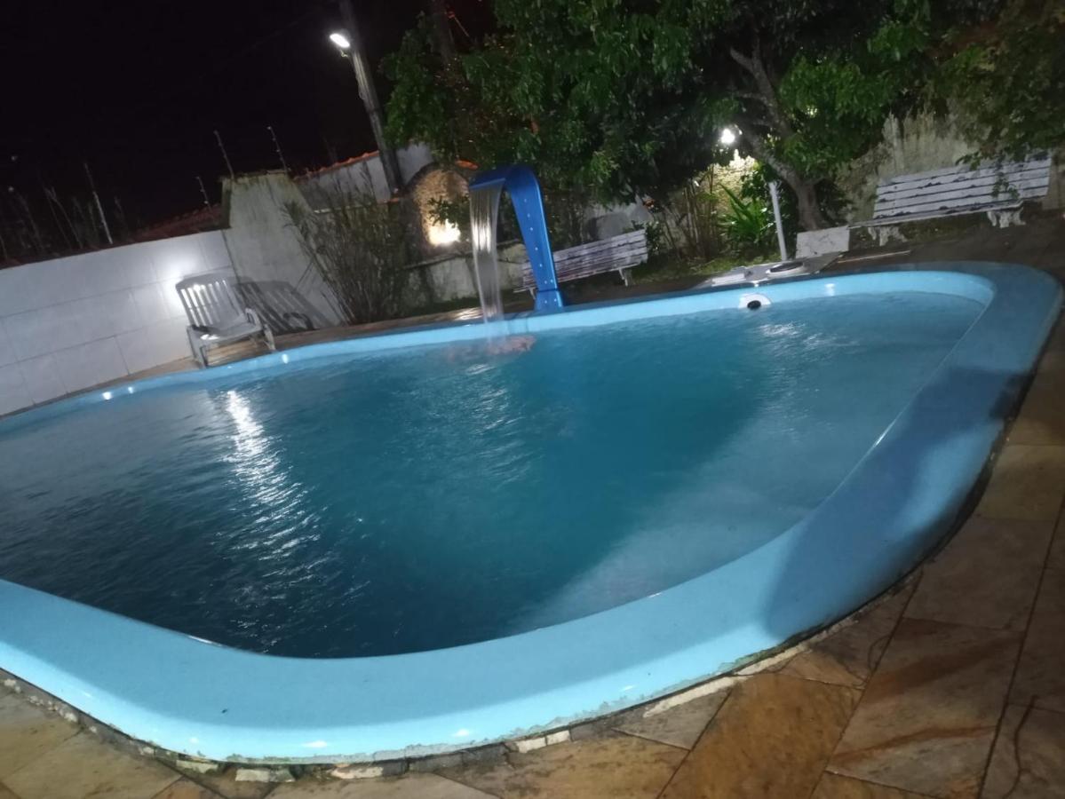 Casa de férias Linda Casa Com Piscina Em *
