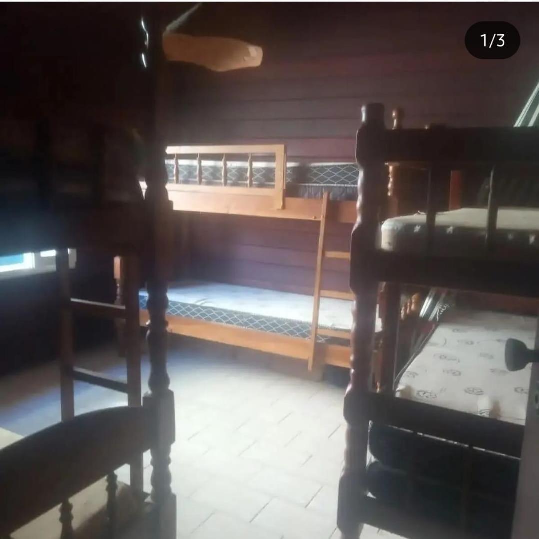 Casa de férias Linda Casa Com Piscina Em *