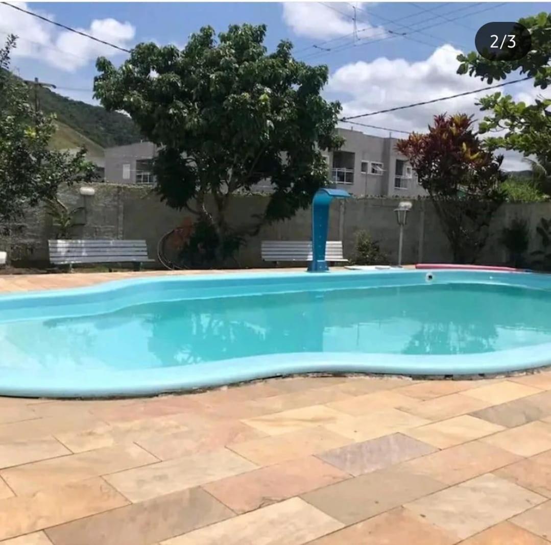 Linda Casa Com Piscina Em